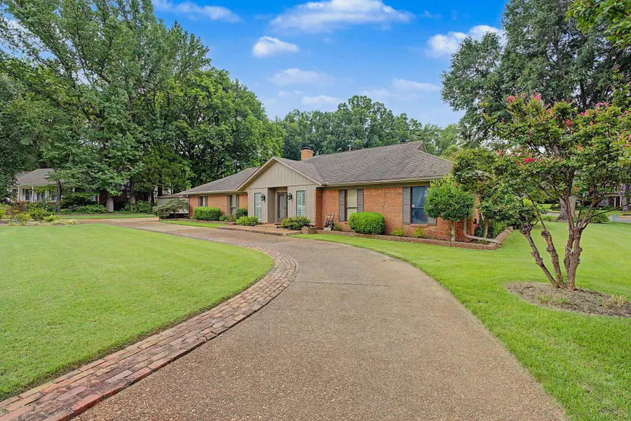 6689 GARDEN OAKS DR, Memphis, TN 38120 - #2