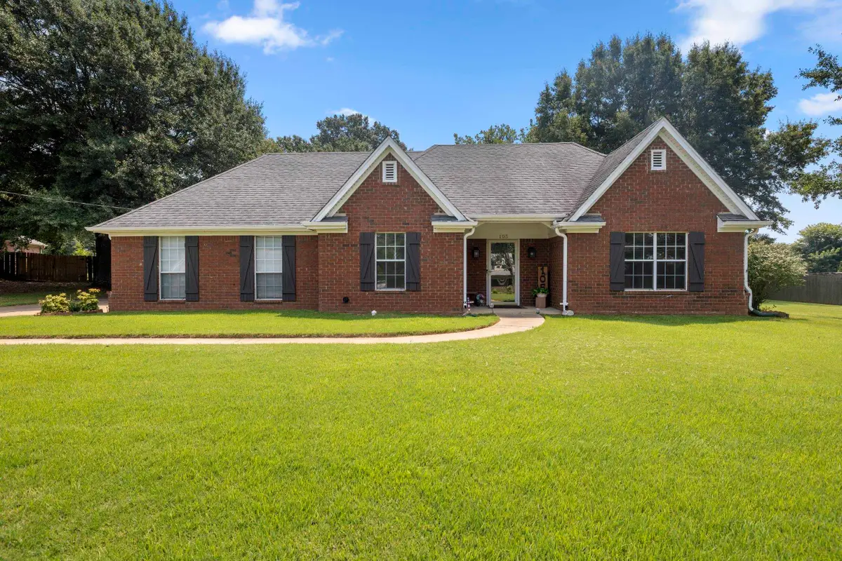 105 COUNTRYWOOD LN LN S, Oakland, TN 38060 - #1