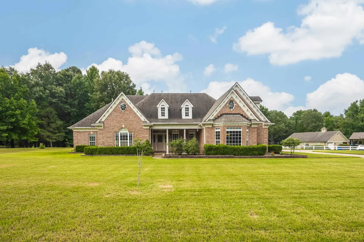 10465 BENTBROOKE DR, Lakeland, TN 38002 - #1