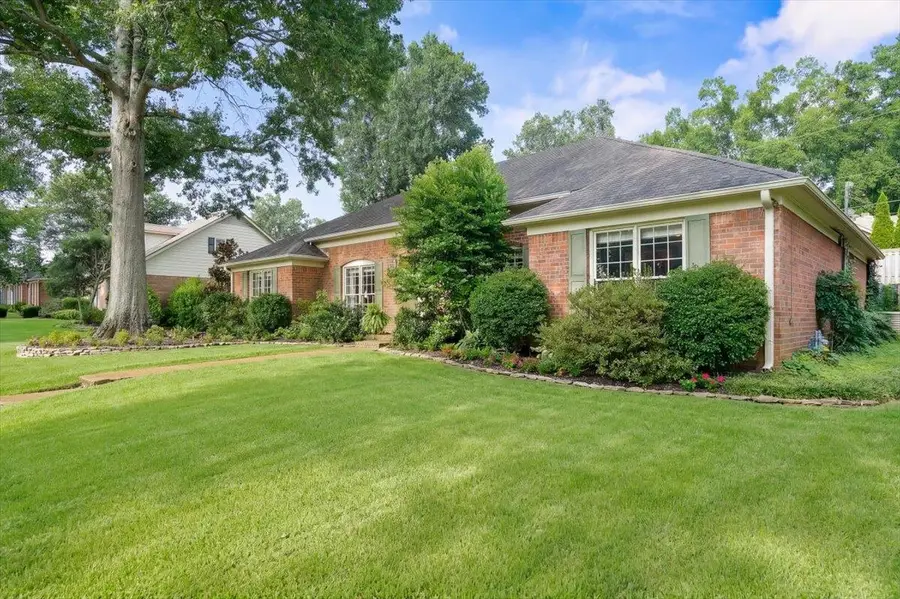 811 EATON ST, Memphis, TN 38120 - #2