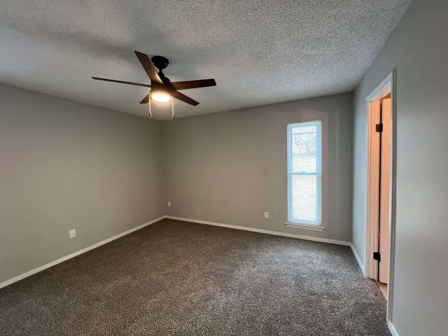 48 BONITA DR, Memphis, TN 38109 - #2