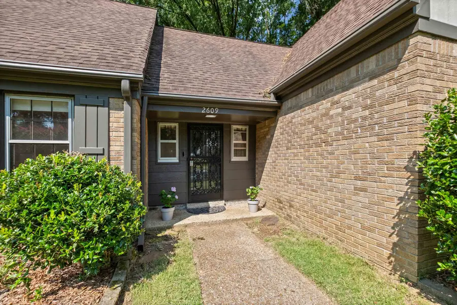 2609 CAVERSHAM CV, Memphis, TN 38119 - #2