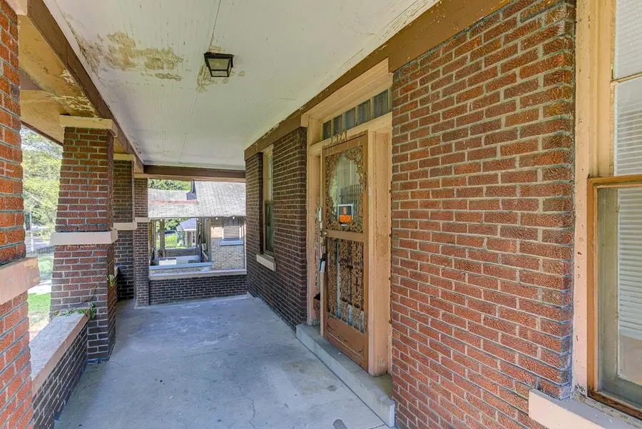 1371 S PARKWAY ST E, Memphis, TN 38106 - #2