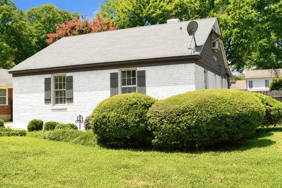 327 HIGH POINT TER, Memphis, TN 38111 - #2