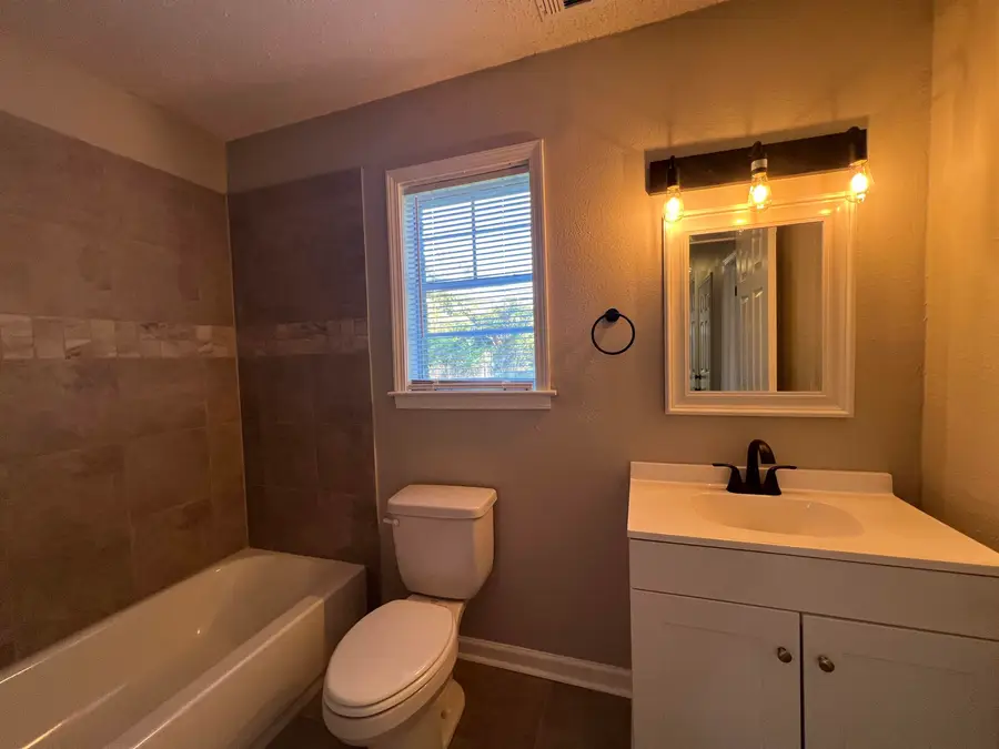 1160 ELDER RD, Memphis, TN 38109 - #3