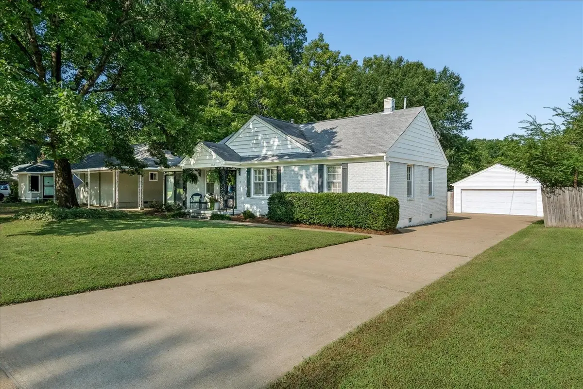 1157 COLONIAL RD, Memphis, TN 38117 - #1