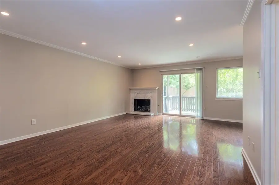 836 CREEKSIDE DR #2401, Memphis, TN 38117 - #2