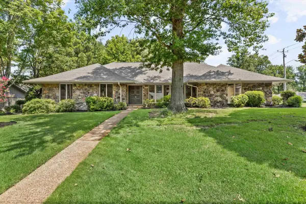8542 BUCKTHORN DR, Germantown, TN 38139