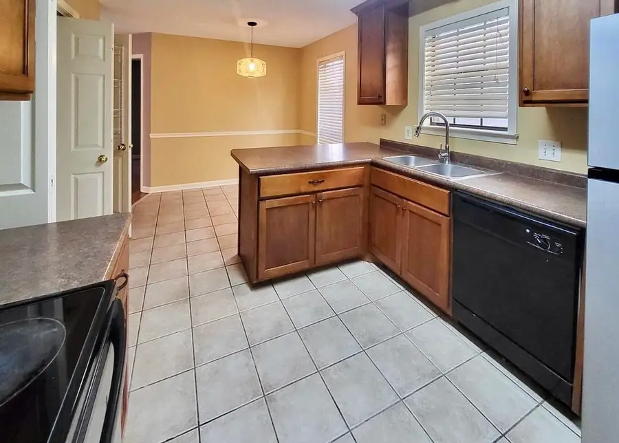 8326 TWIN RIVERS DR, Cordova, TN 38016 - #2