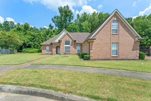 5182 SUMMER MIST CV, Arlington, TN 38002