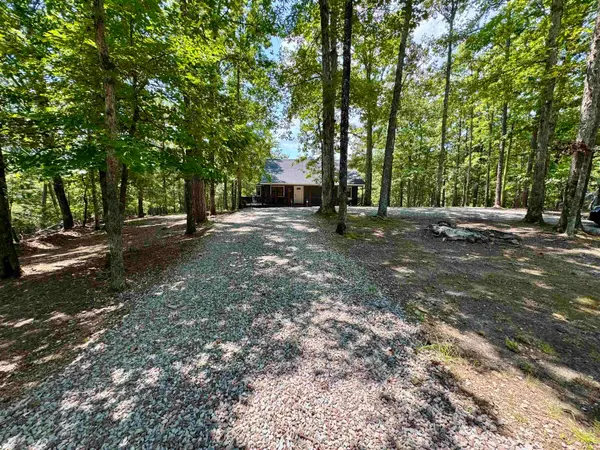 410 MURRAY LN, Counce, TN 38326