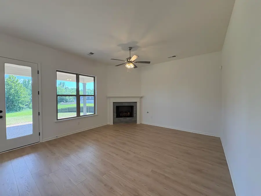 285 GREEN WILLOW DR, Oakland, TN 38060 - #3