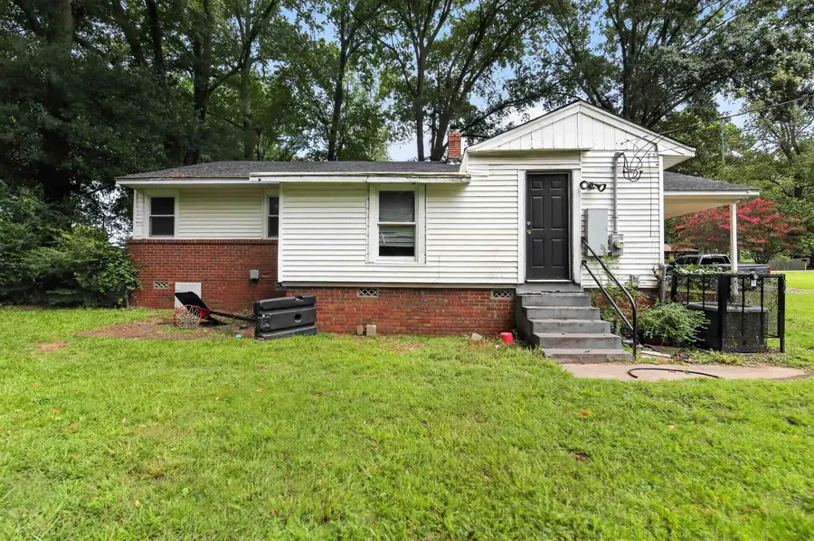 329 SULLIVAN DR, Memphis, TN 38109 - #2