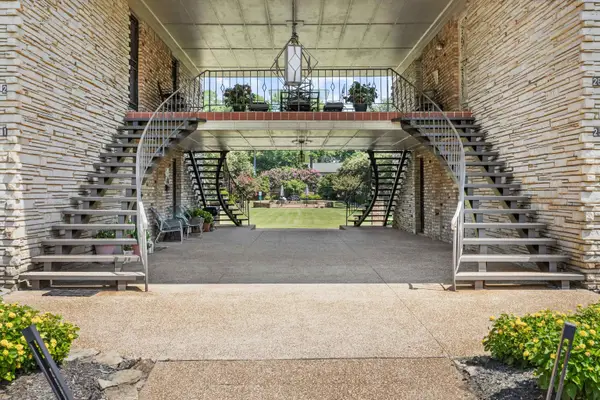 4400 POPLAR AVE #5, Memphis, TN 38117