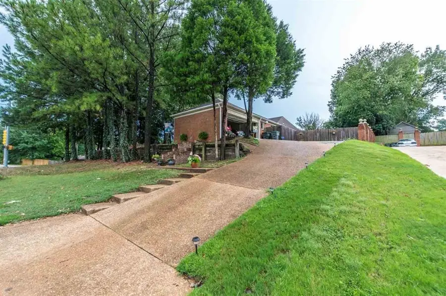 8311 WALNUT GROVE RD, Cordova, TN 38018 - #3