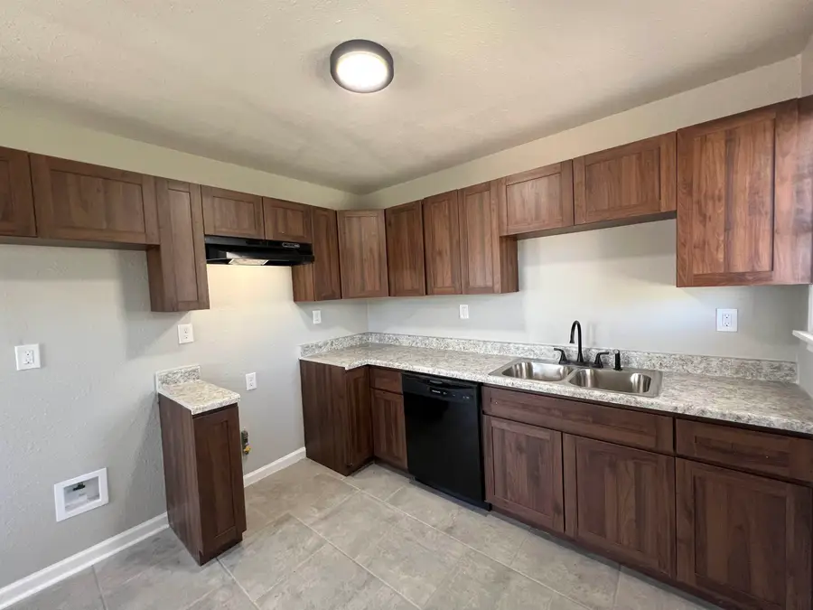 1855 KANSAS ST, Memphis, TN 38109 - #2