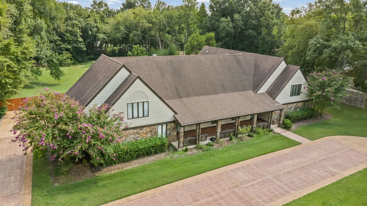 9221 HILLMAN WAY DR, Bartlett, TN 38133 - #1