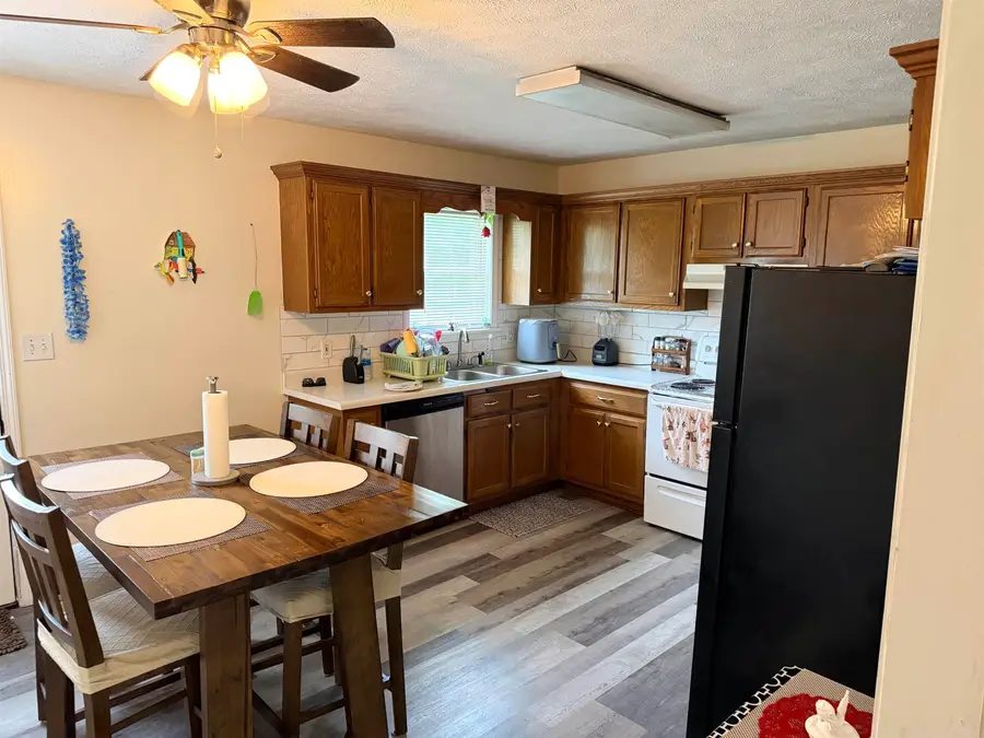 1600 PINHOOK DR, Savannah, TN 38372 - #2