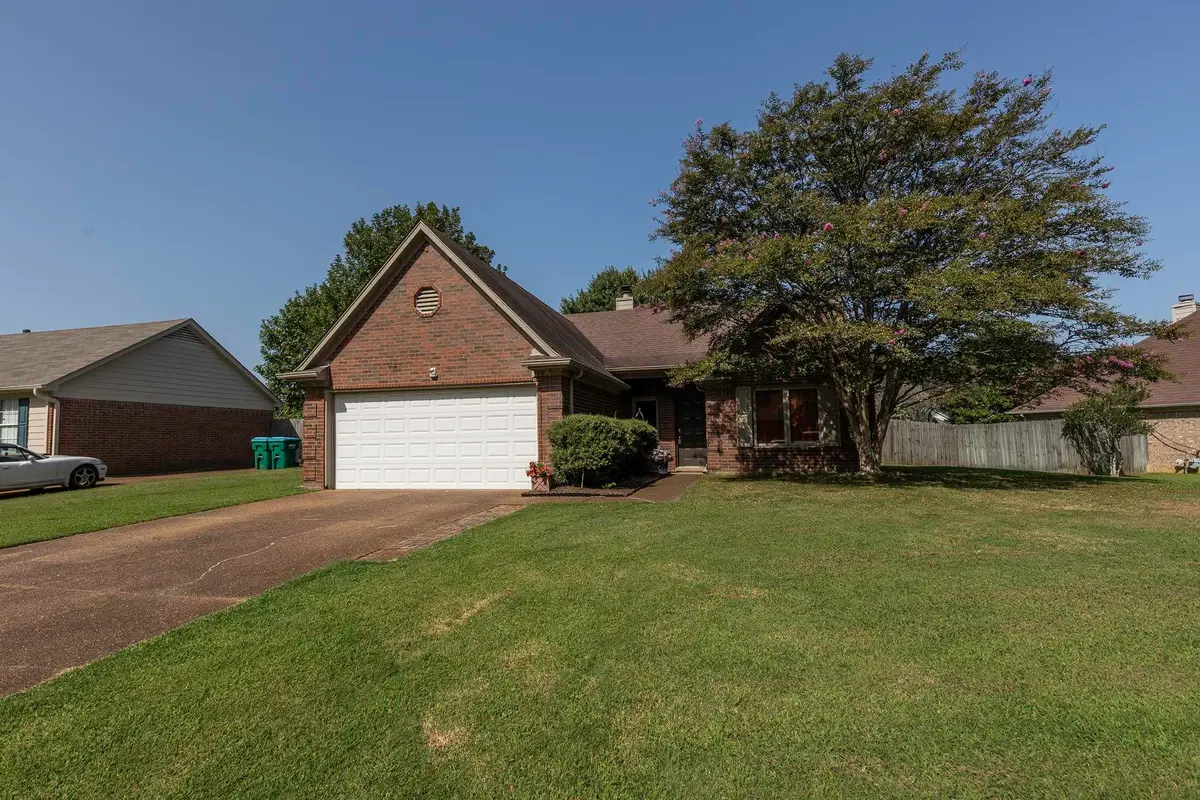 100 VILLAGE DR, Oakland, TN 38060-0000 - #1