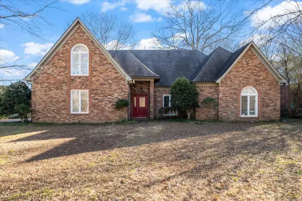 2174 KNOLL LN, Germantown, TN 38138
