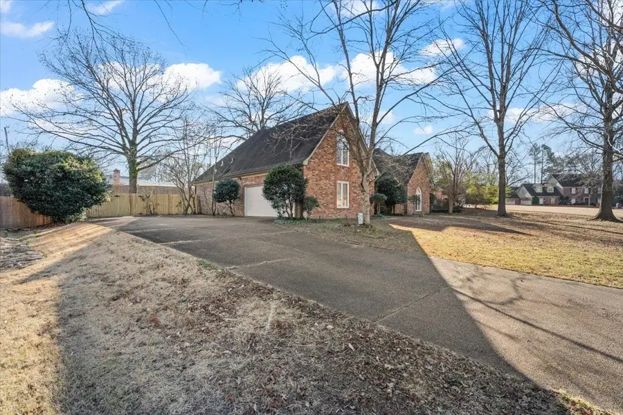 2174 KNOLL LN, Germantown, TN 38138 - #2