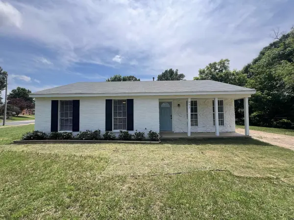 571 LORAINE RD, Memphis, TN 38109