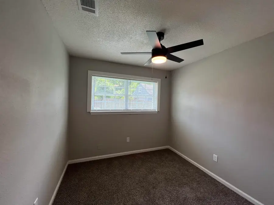 571 LORAINE RD, Memphis, TN 38109 - #3