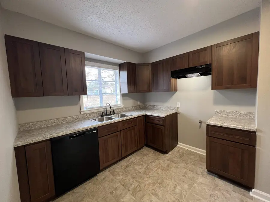 4643 AUBURN RD, Memphis, TN 38116 - #3