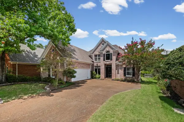 8454 STEINERBRIDGE LN, Germantown, TN 38139