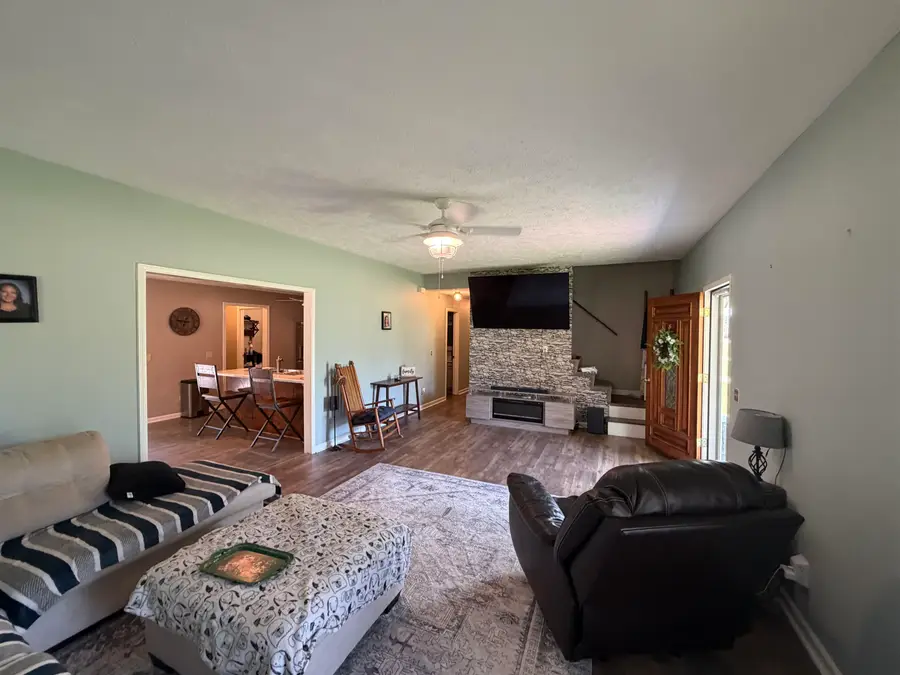 420 BRANDI DR, Savannah, TN 38372-9999 - #2