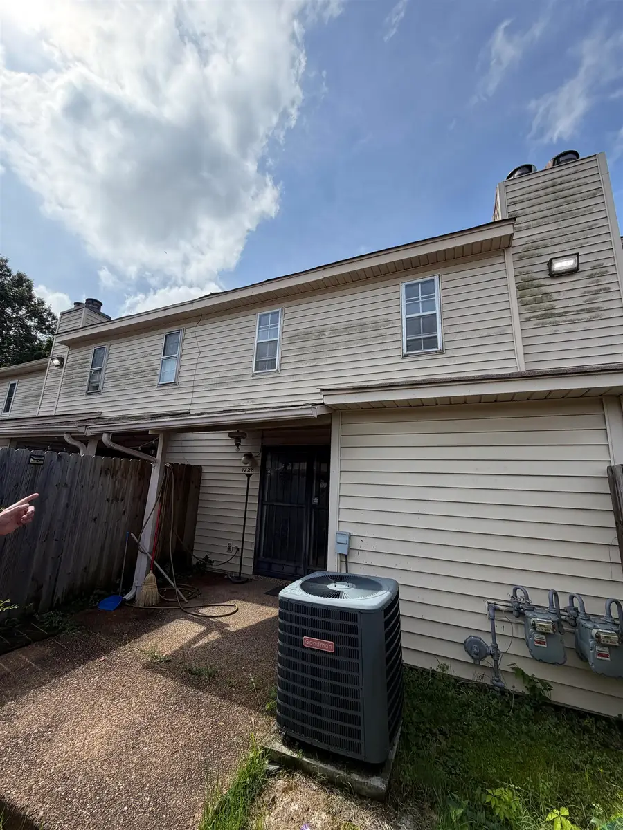 1728 FOX HUNT LN, Memphis, TN 38134 - #3