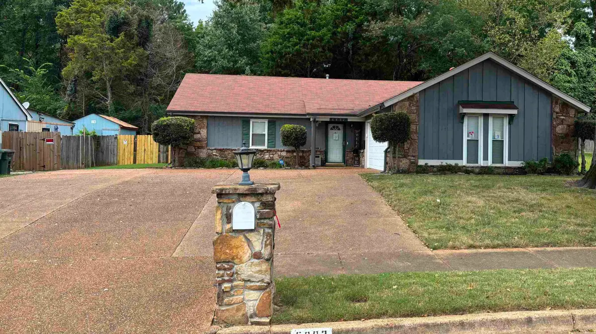 6892 STARKENBURG LN, Memphis, TN 38115 - #1