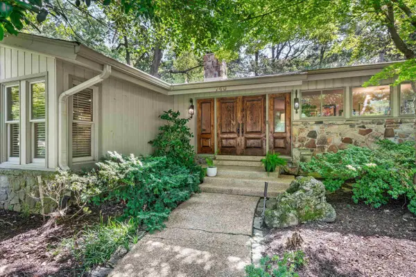 740 SWEETBRIER RD, Memphis, TN 38120