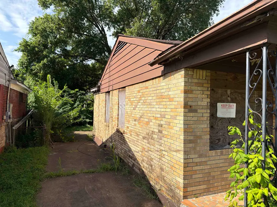 1493 ALCY RD, Memphis, TN 38106 - #2
