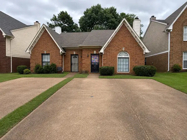 1670 OLD MILL STREAM DR, Memphis, TN 38016