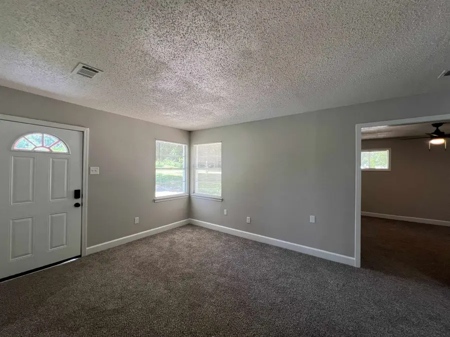 4954 EIGHTH ST, Memphis, TN 38109 - #2