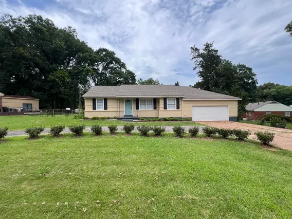 500 SULLIVAN DR, Memphis, TN 38109