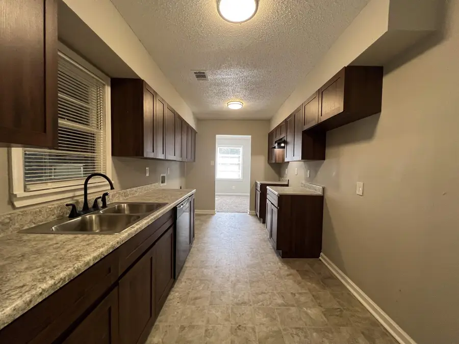 500 SULLIVAN DR, Memphis, TN 38109 - #3
