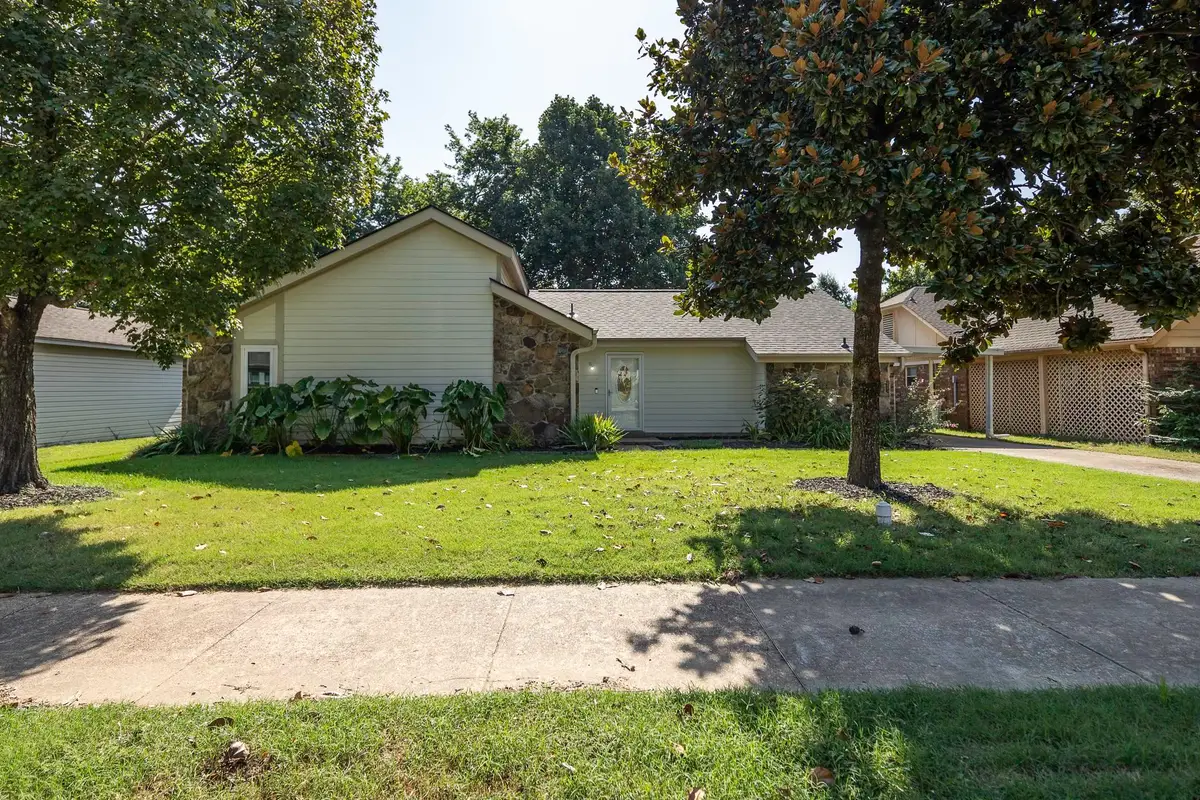 2954 CROWELL ST, Bartlett, TN 38133-0000 - #1