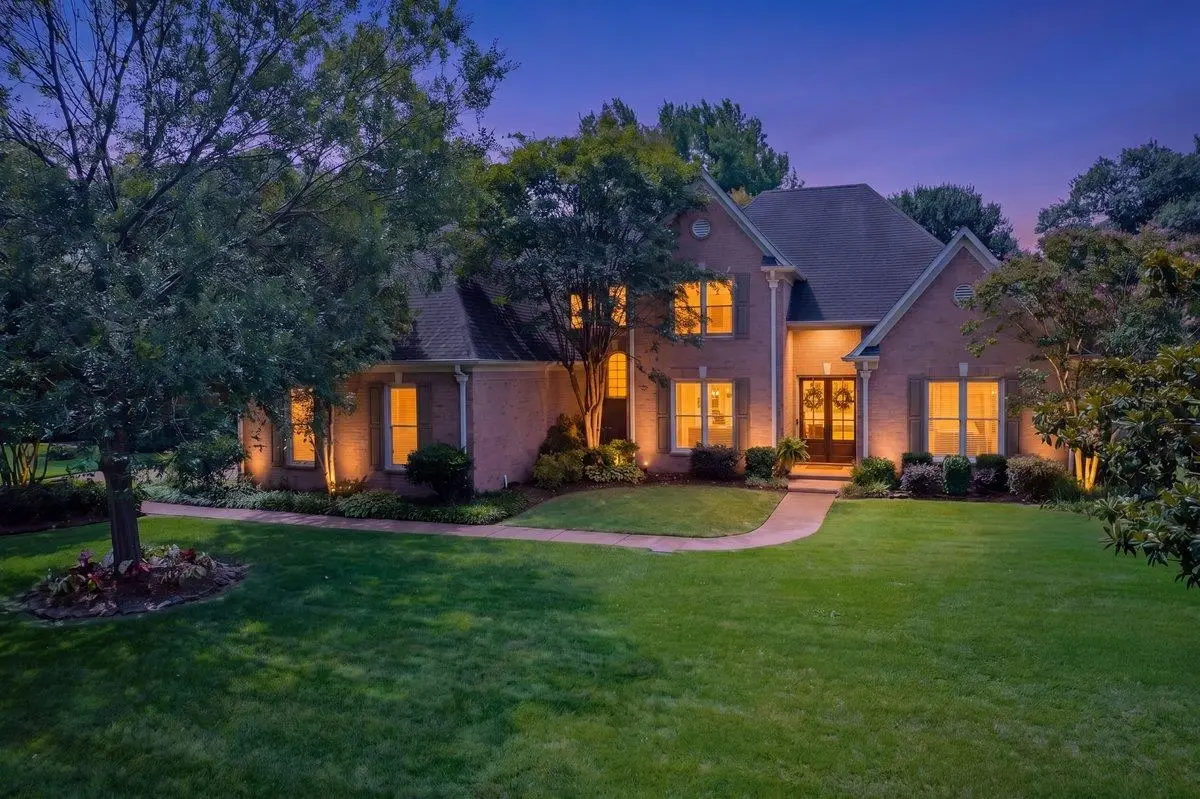 9027 E GROVELAWN CV, Germantown, TN 38139 - #1
