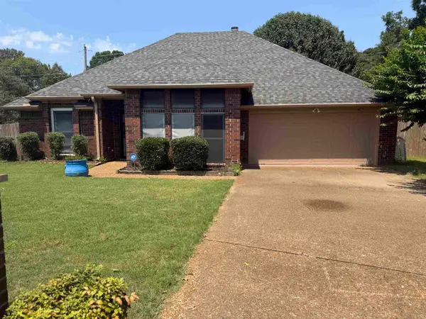 6734 E SPENCER FOREST DR E, Memphis, TN 38141