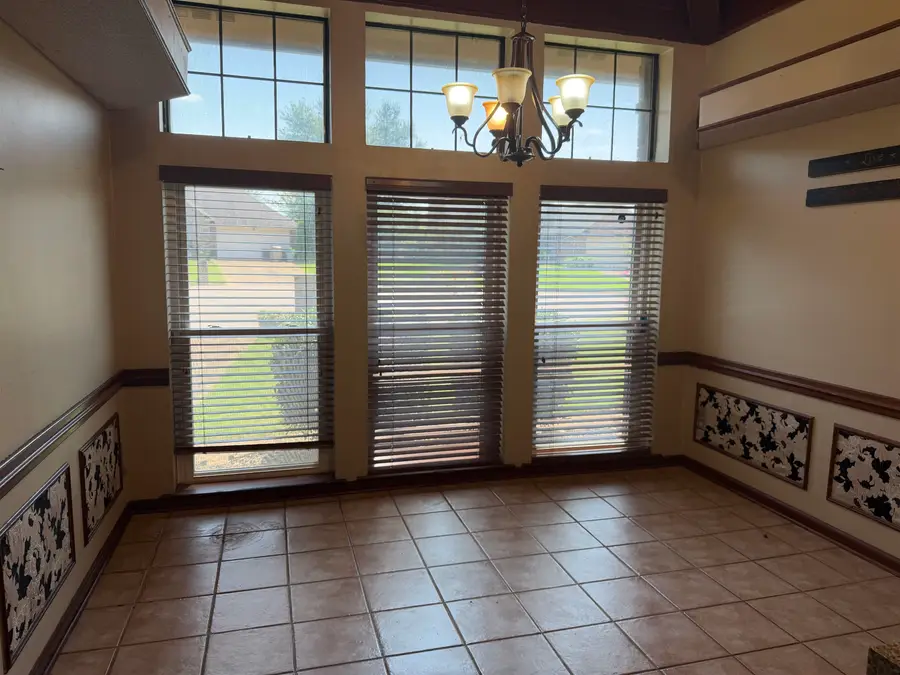 6734 E SPENCER FOREST DR E, Memphis, TN 38141 - #3