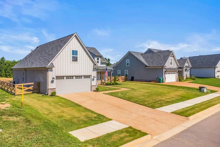 230 HIGHLAND PARK CV, Oakland, TN 38060 - #2
