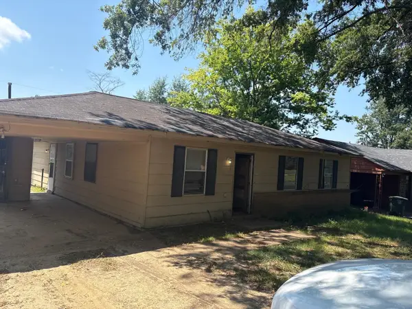 727 WESTERN PARK DR, Memphis, TN 38109