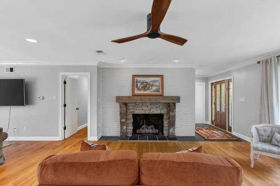 356 WARING RD, Memphis, TN 38117 - #2