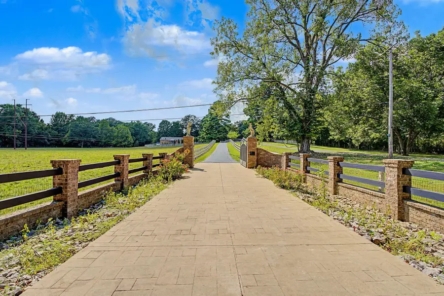 5543 OK ROBERTSON RD, Memphis, TN 38127 - #2