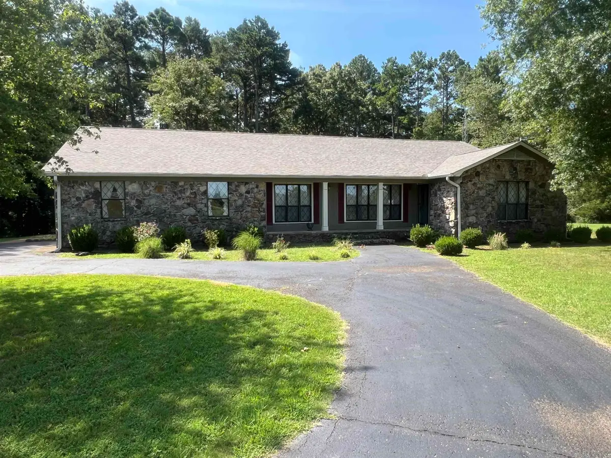 1250 CLIFFT RD, Bolivar, TN 38008 - #1