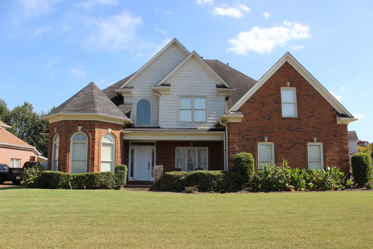 1704 W BELLEDEER DR, Cordova, TN 38016 - #1