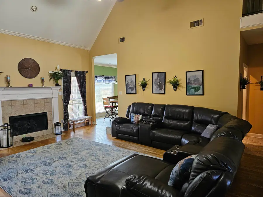 1704 W BELLEDEER DR, Cordova, TN 38016 - #3