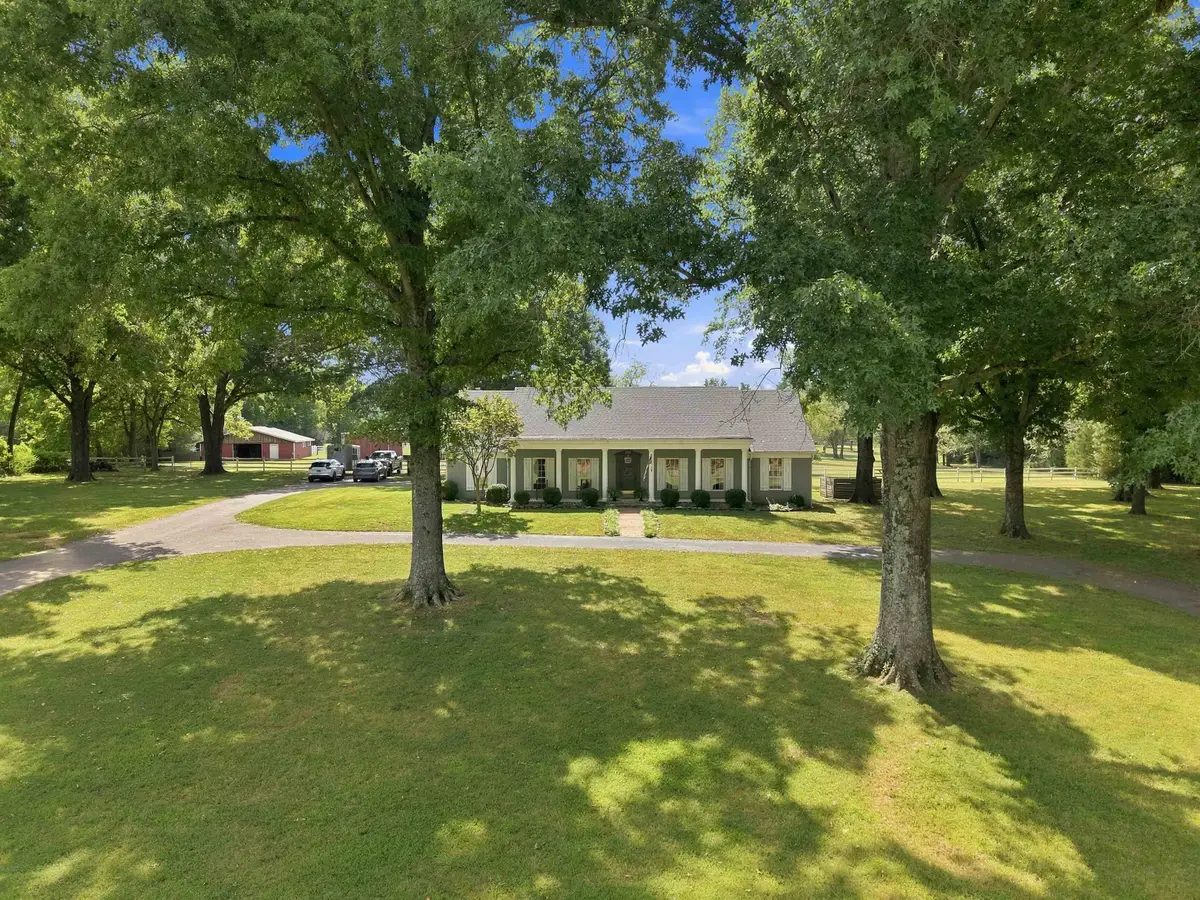 6265 TWIN OAKS DR, Millington, TN 38053 - #1